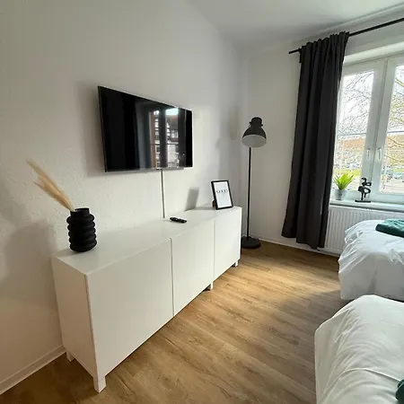 2 Chic Chamber Apartment