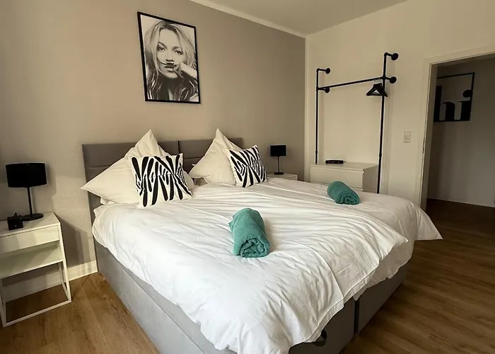 2 Chic Chamber *